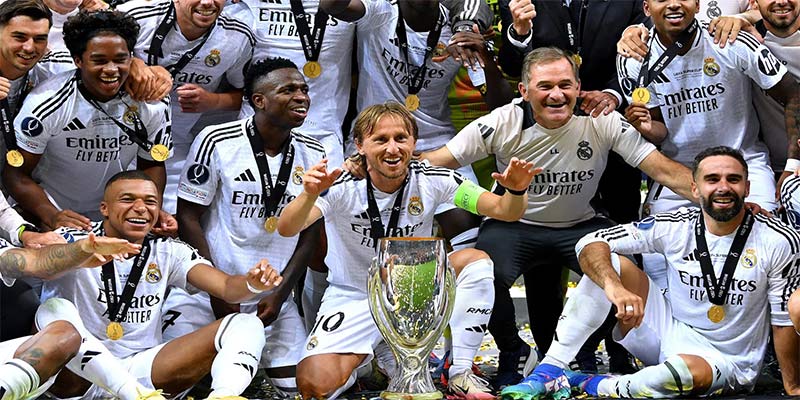 UEFA Super Cup thường được xem là bước chạy đà cho các ông lớn trước thềm mùa giải mới