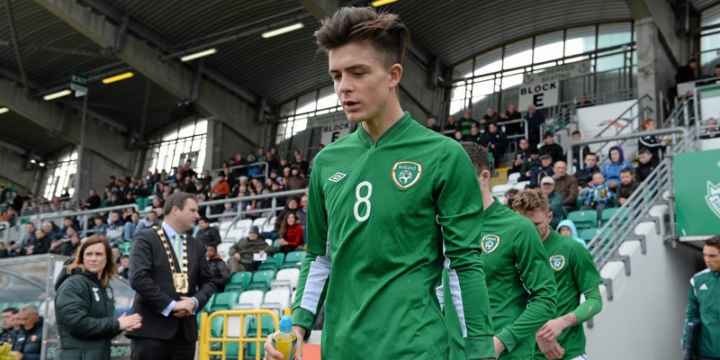 Grealish đã chơi cho các lứa trẻ của Ireland trước khi lựa chọn đội tuyển quốc gia Anh
